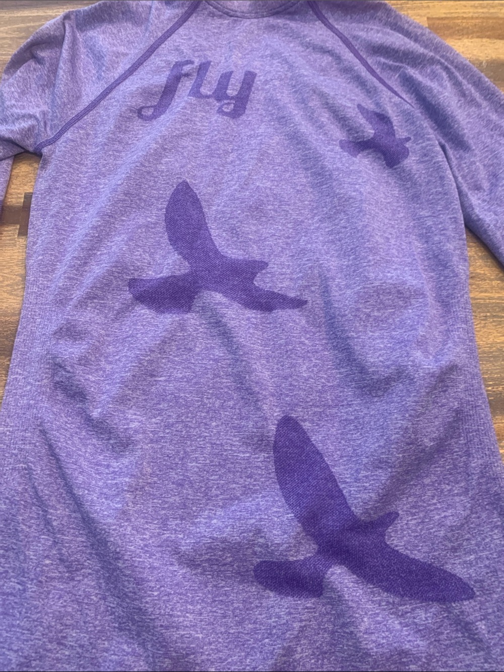 Oiselle “fly” workout top. Women’s medium. - Picture 9 of 10